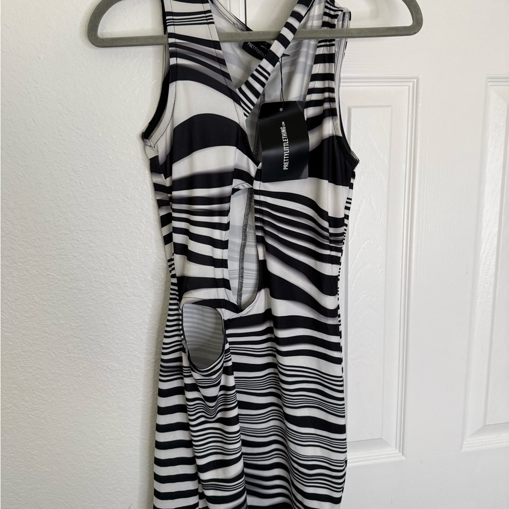 PrettyLittleThing Bodycon dress